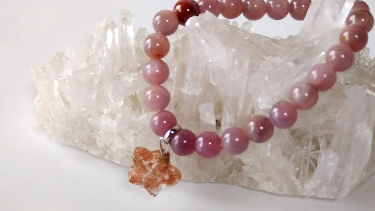 ルビーとベネチアンガラスのブレスレット